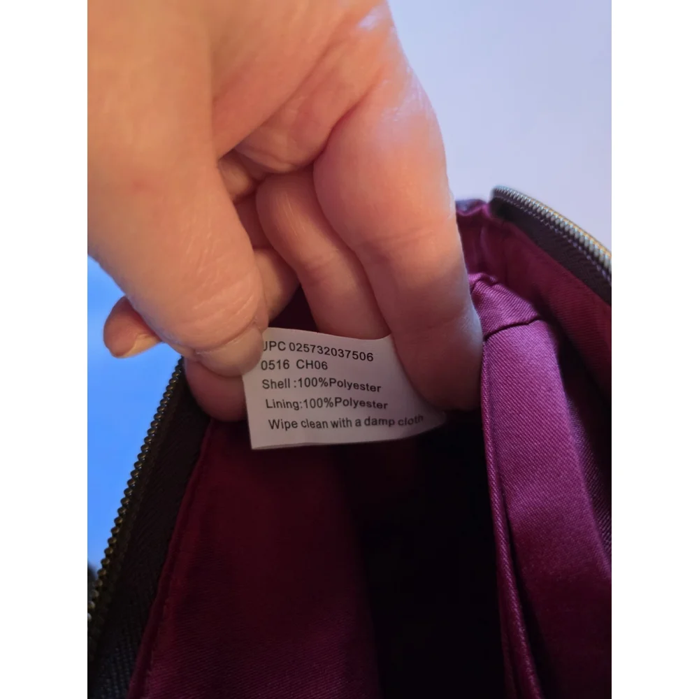 Travelon Safe ID RFID Blocking Clutch/Wallet With Strap GUC